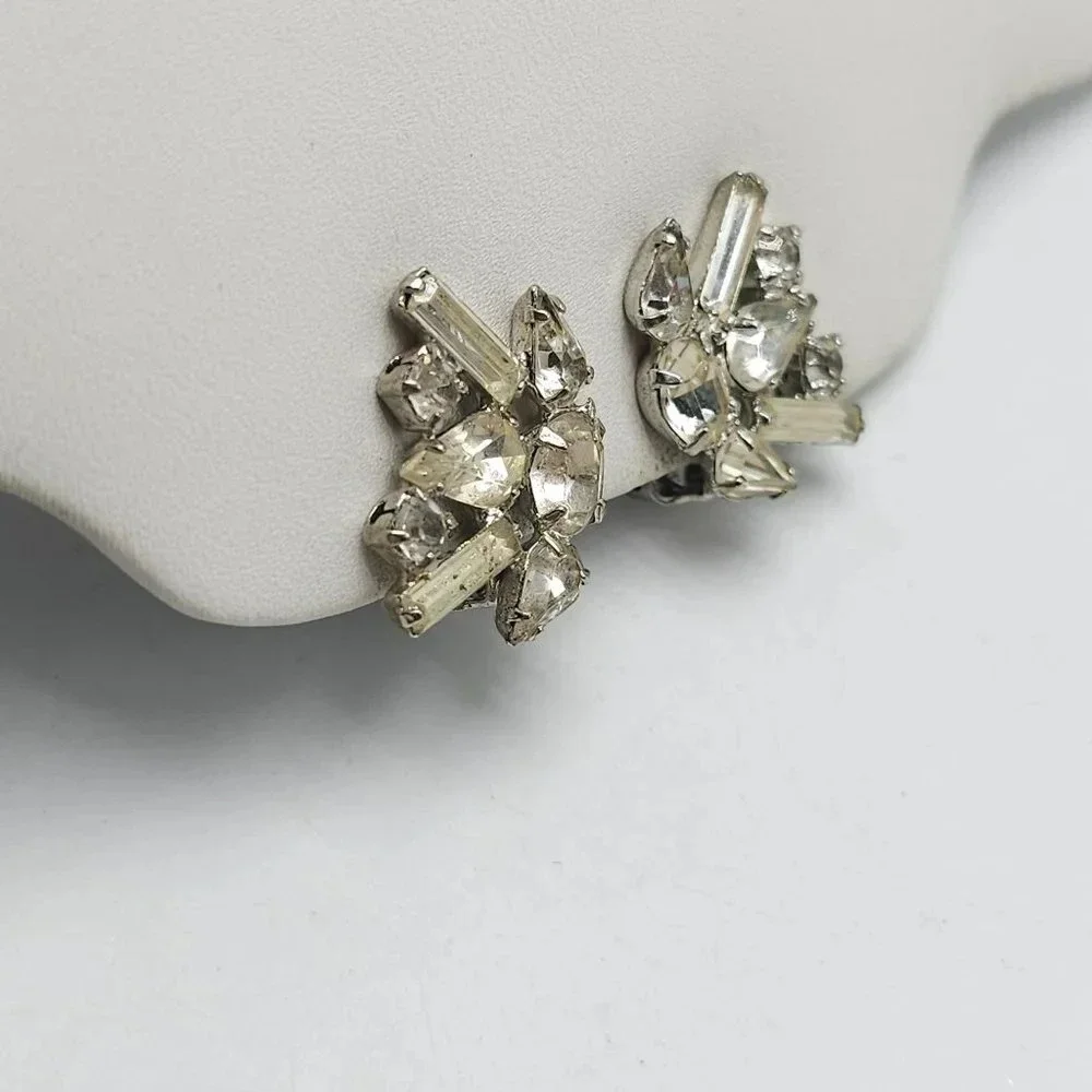 Clear Rhinestone Art Deco Style Retro Silver Tone Clip Earrings